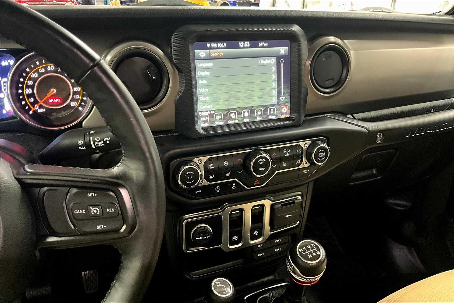 2021 Jeep Wrangler Willys photo 6