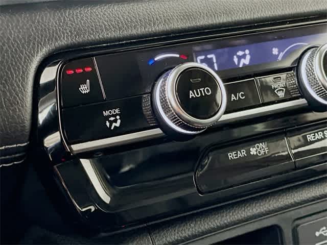 2023 Honda Pilot Touring photo 21