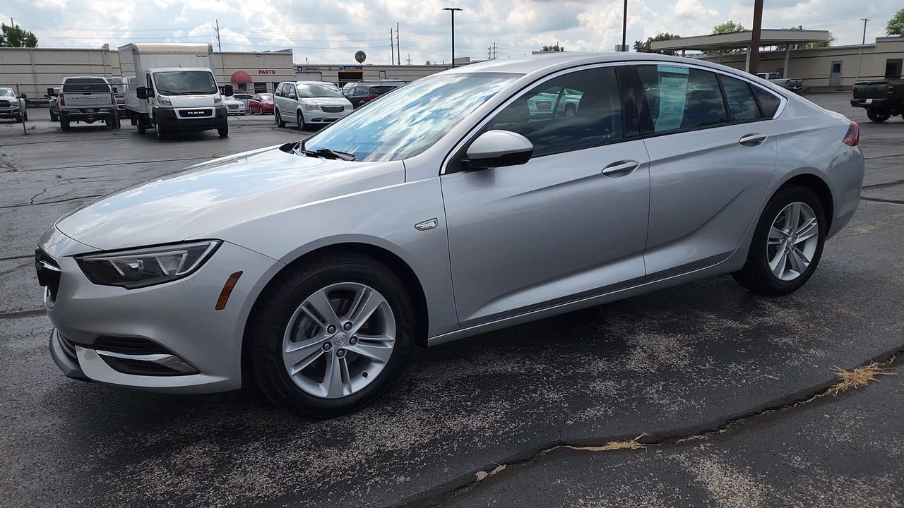 2018 Buick Regal Sportback Preferred photo 4