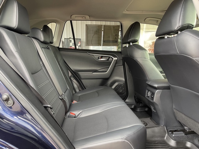 2021 Toyota RAV4 Limited photo 22