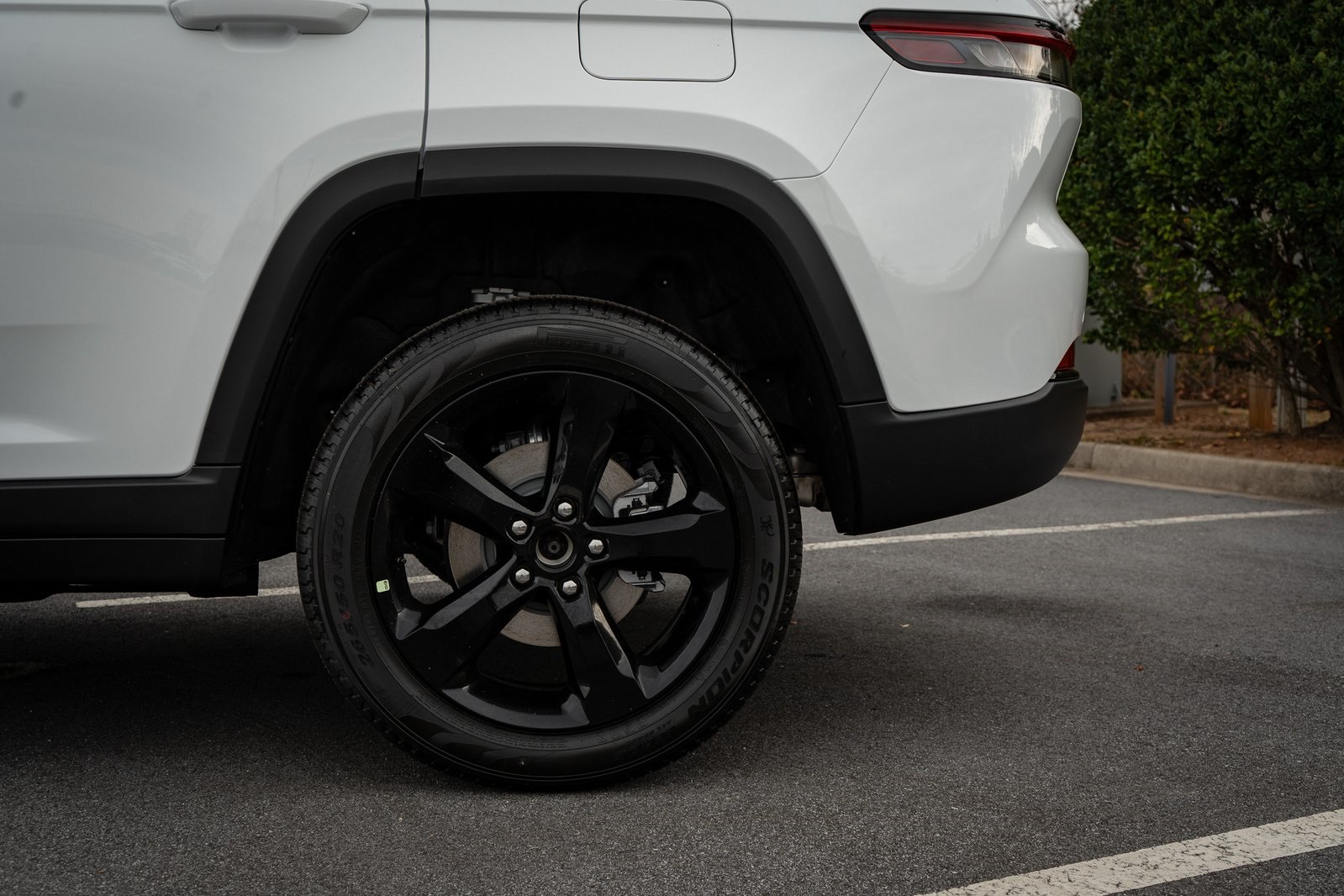 2025 Jeep Grand Cherokee Limited photo 4