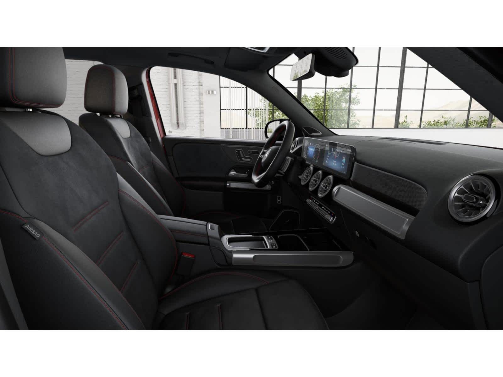 2025 Mercedes Benz GLB 250 photo 4