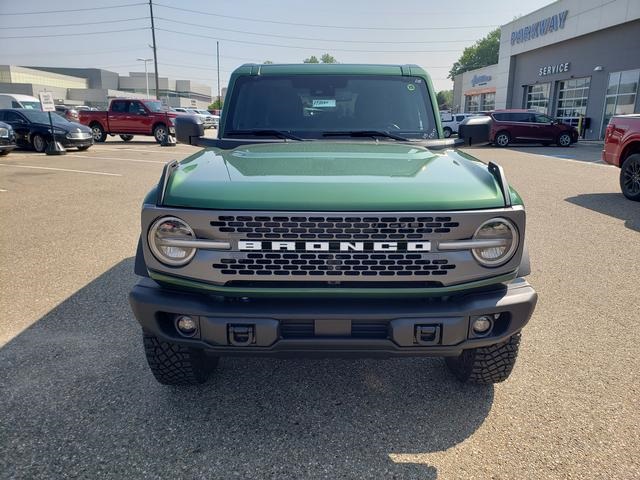 2025 Ford Bronco Badlands photo 3