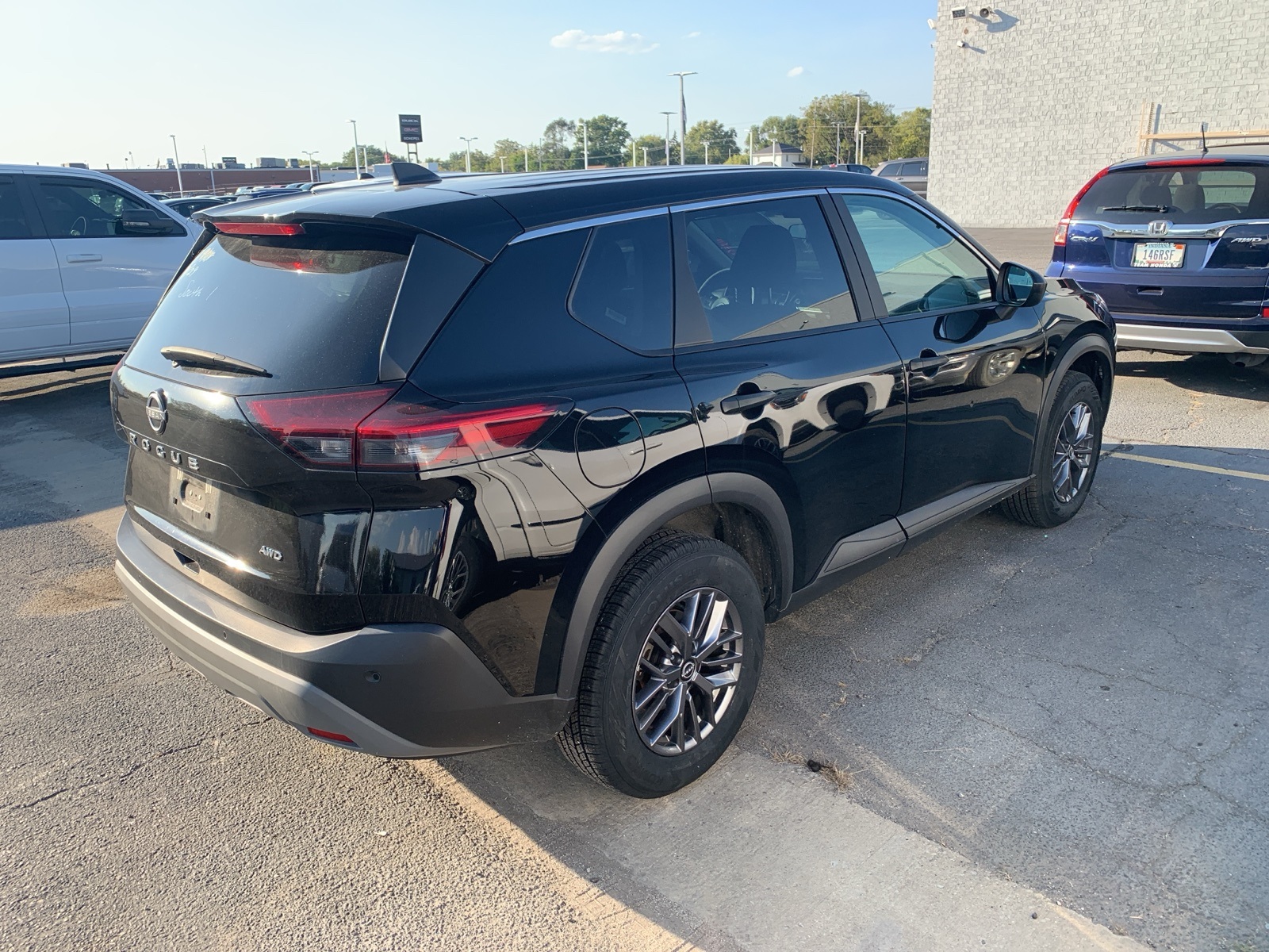 2023 Nissan Rogue S photo 2