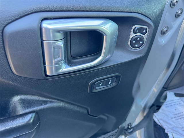 2021 Jeep Wrangler Unlimited Willys photo 10