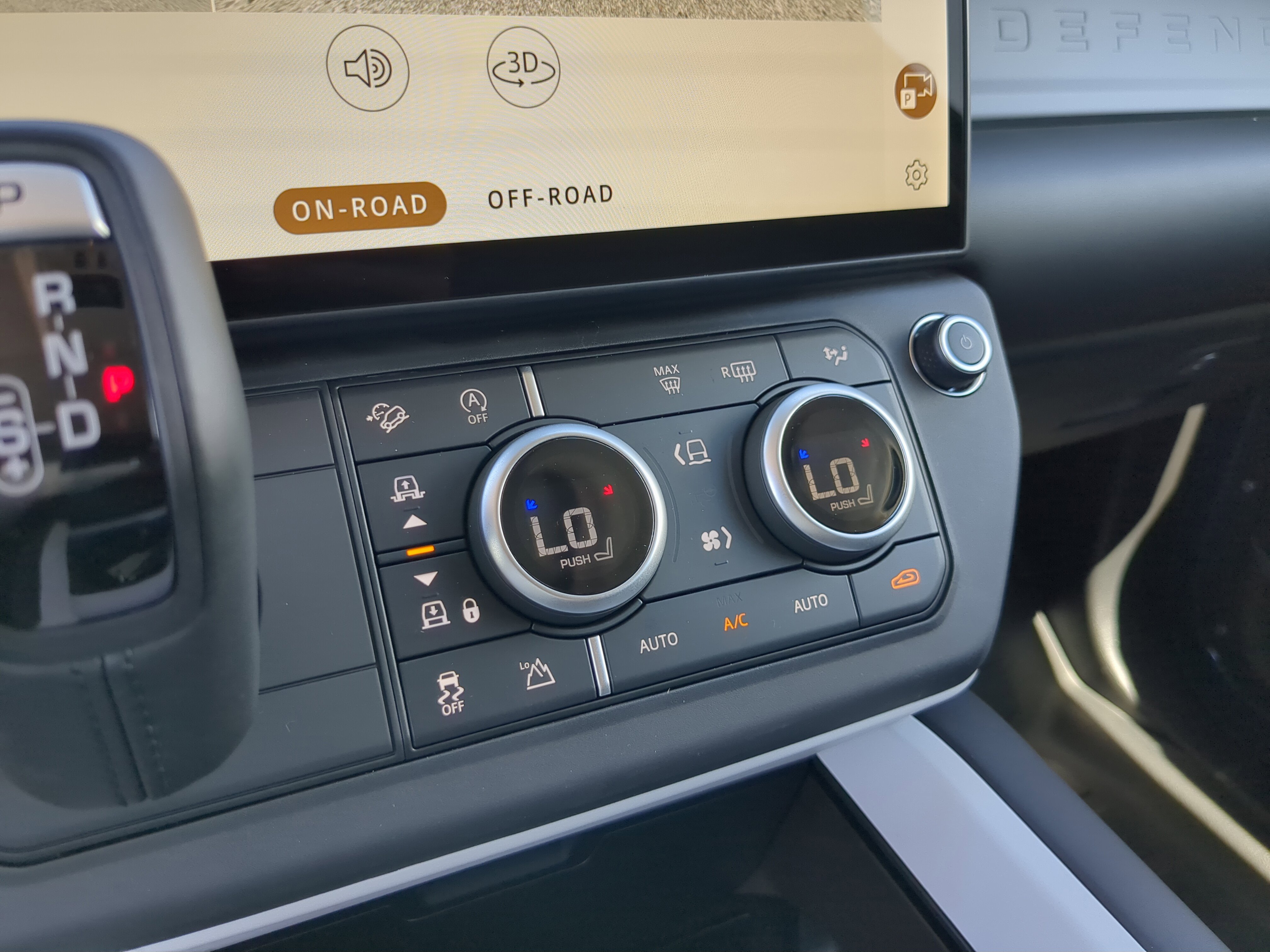 2026 Land Rover Defender 110 S photo 6