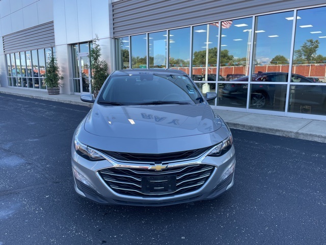 Used 2023 Chevrolet Malibu 1LT with VIN 1G1ZD5ST5PF211940 for sale in Martinsville, IN