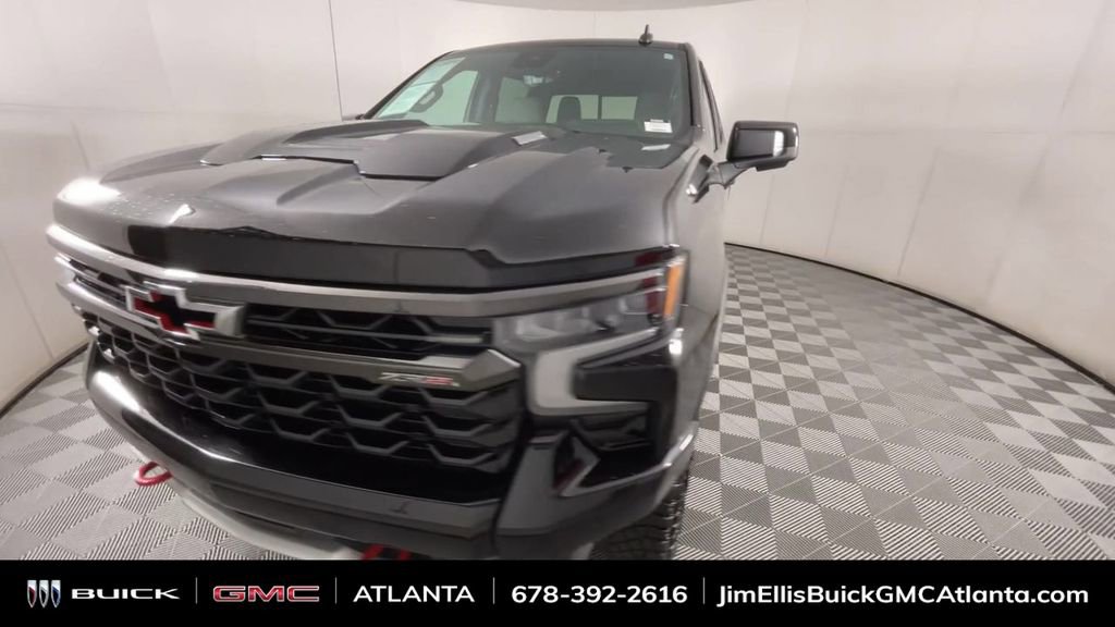 2024 Chevrolet Silverado 1500 ZR2 photo 3