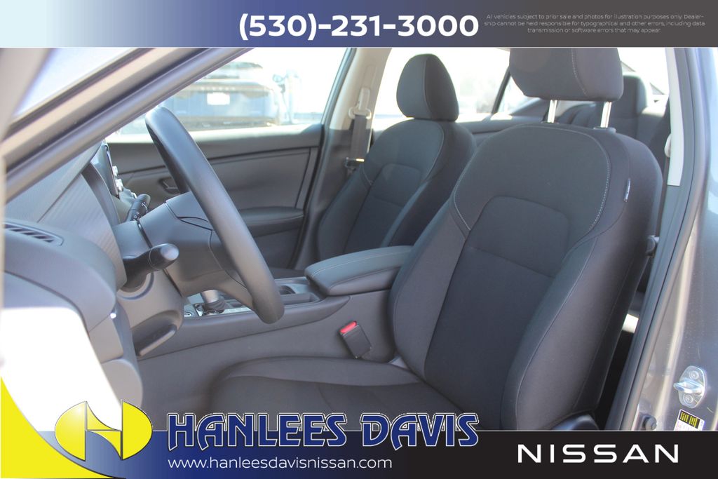 2025 Nissan Sentra S photo 4