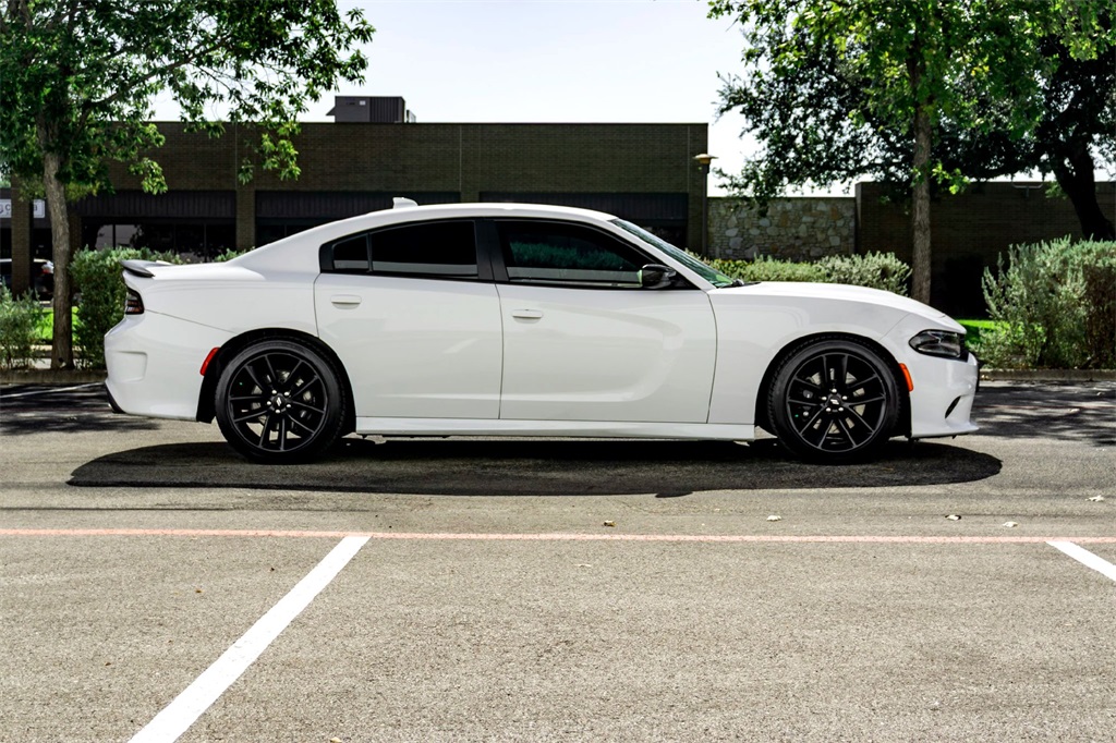 2020 Dodge Charger GT photo 4