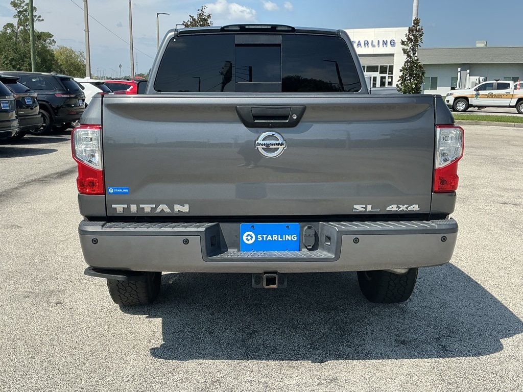 2019 Nissan Titan SL photo 6