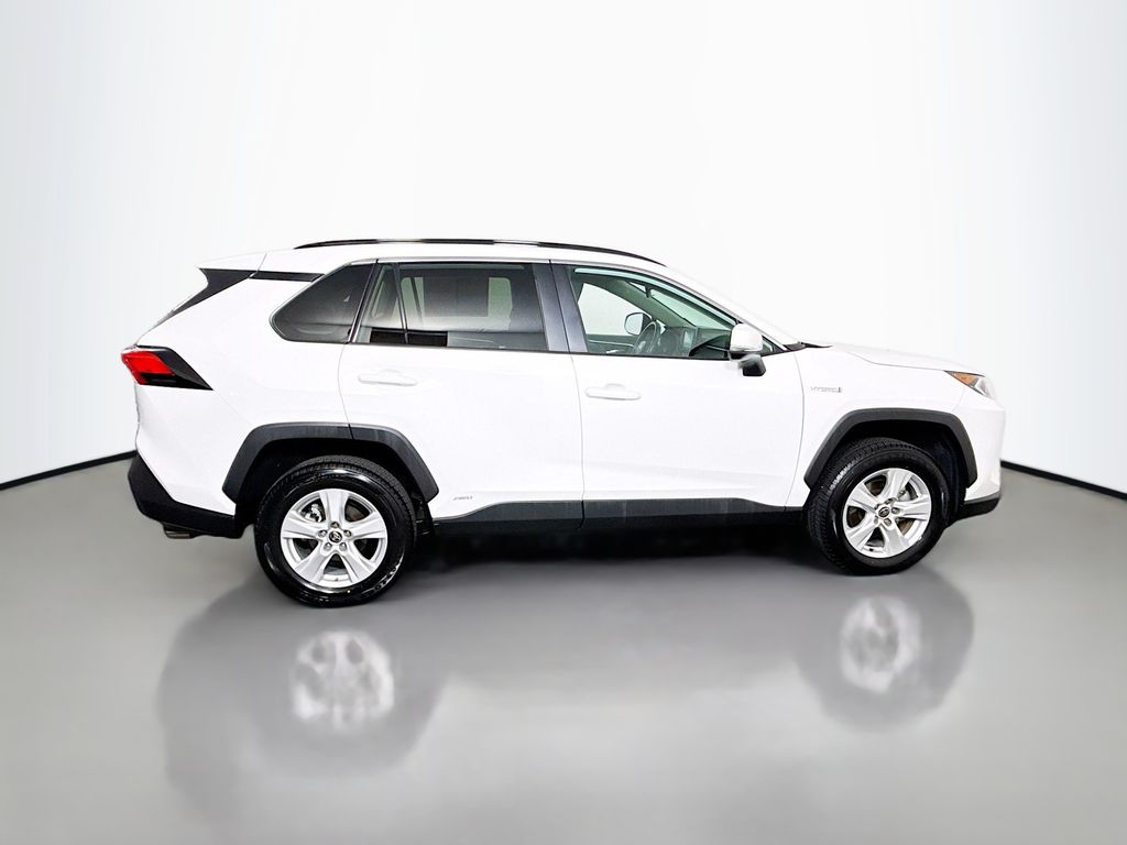 2021 Toyota RAV4 Hybrid XLE photo 7