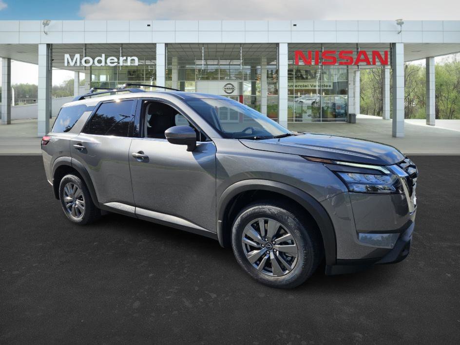 2025 Nissan Pathfinder SV photo 2