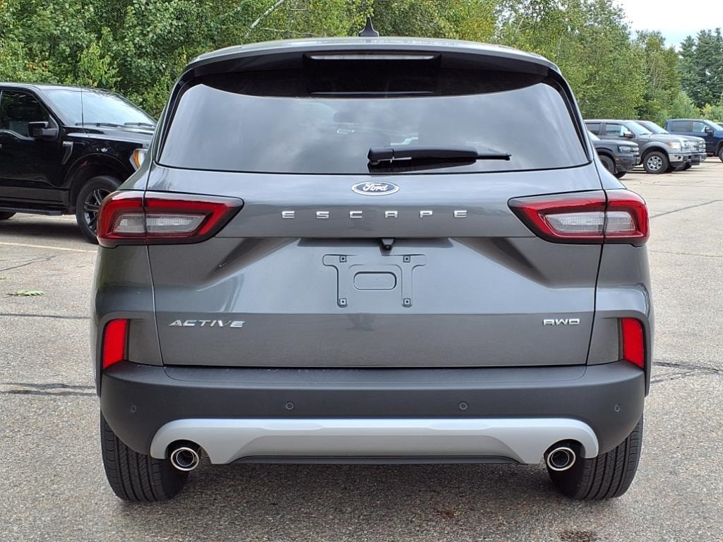 2025 Ford Escape Active photo 3
