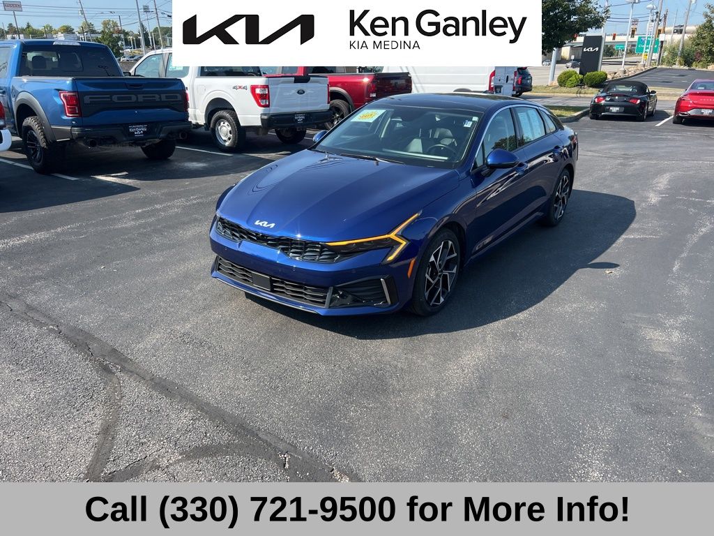 2025 Kia K5 EX photo 3