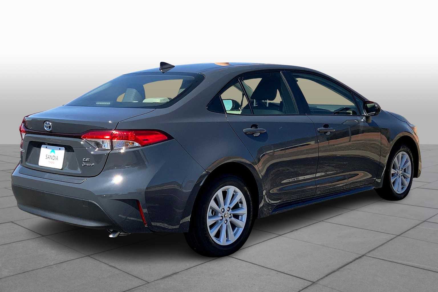 2025 Toyota Corolla Hybrid LE photo 11