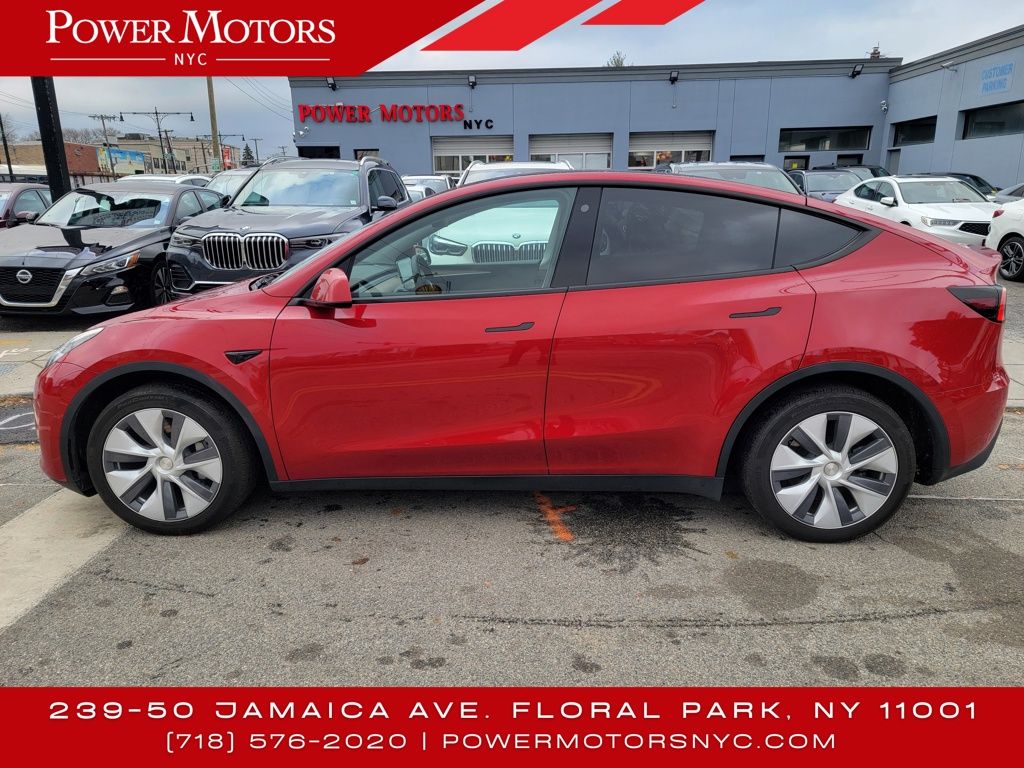 2022 Tesla Model Y Long Range photo 3