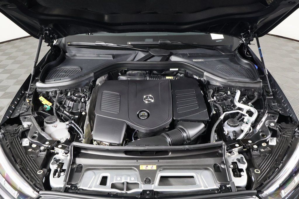 2026 Mercedes Benz GLC 350e 4MATIC photo 9