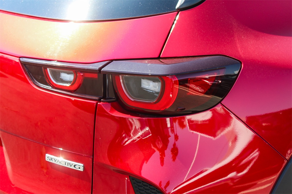 2024 Mazda CX-50 2.5 S Preferred photo 4
