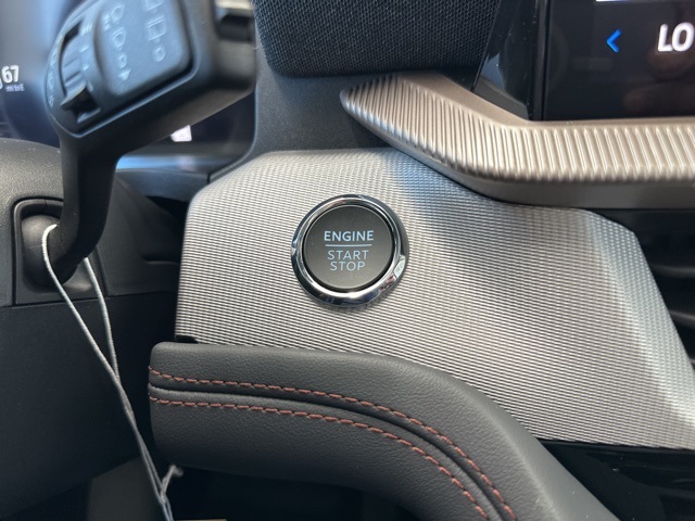 2025 Ford Explorer photo 20