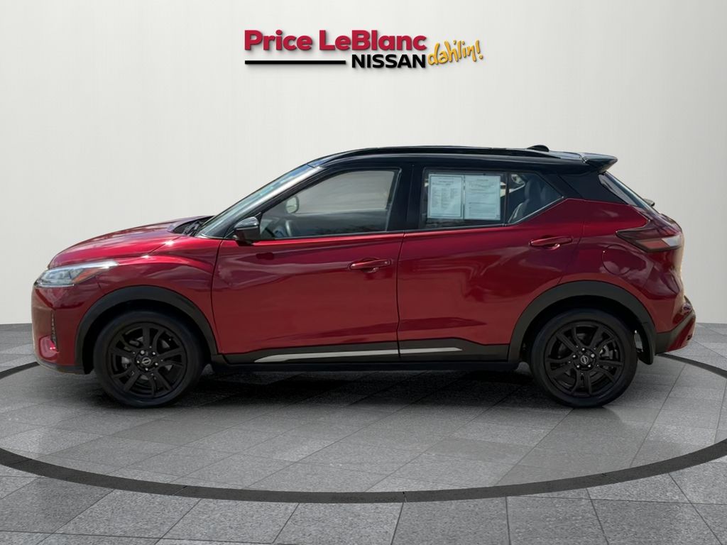 2022 Nissan Kicks SR photo 4