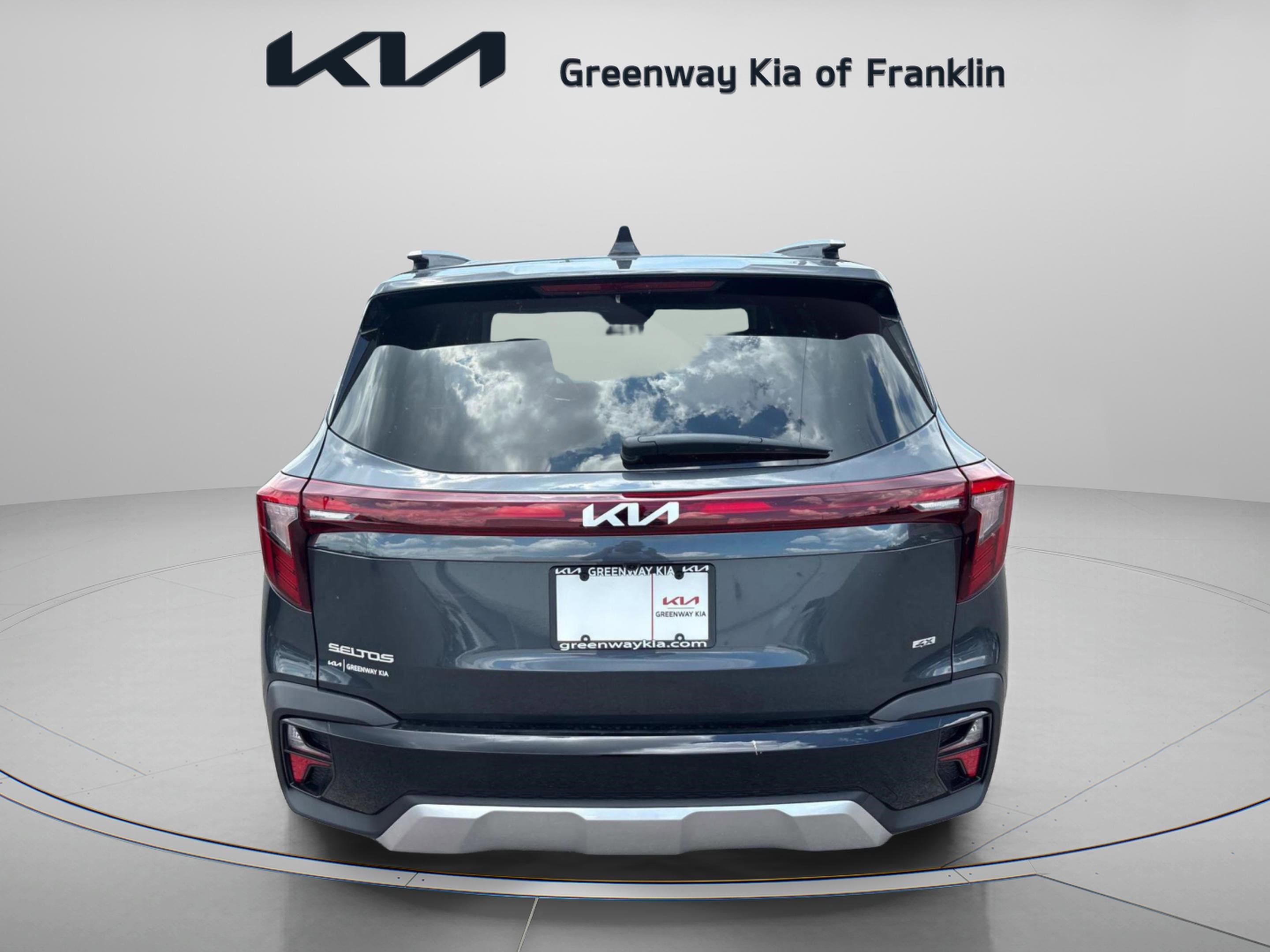 2025 Kia Seltos S photo 6