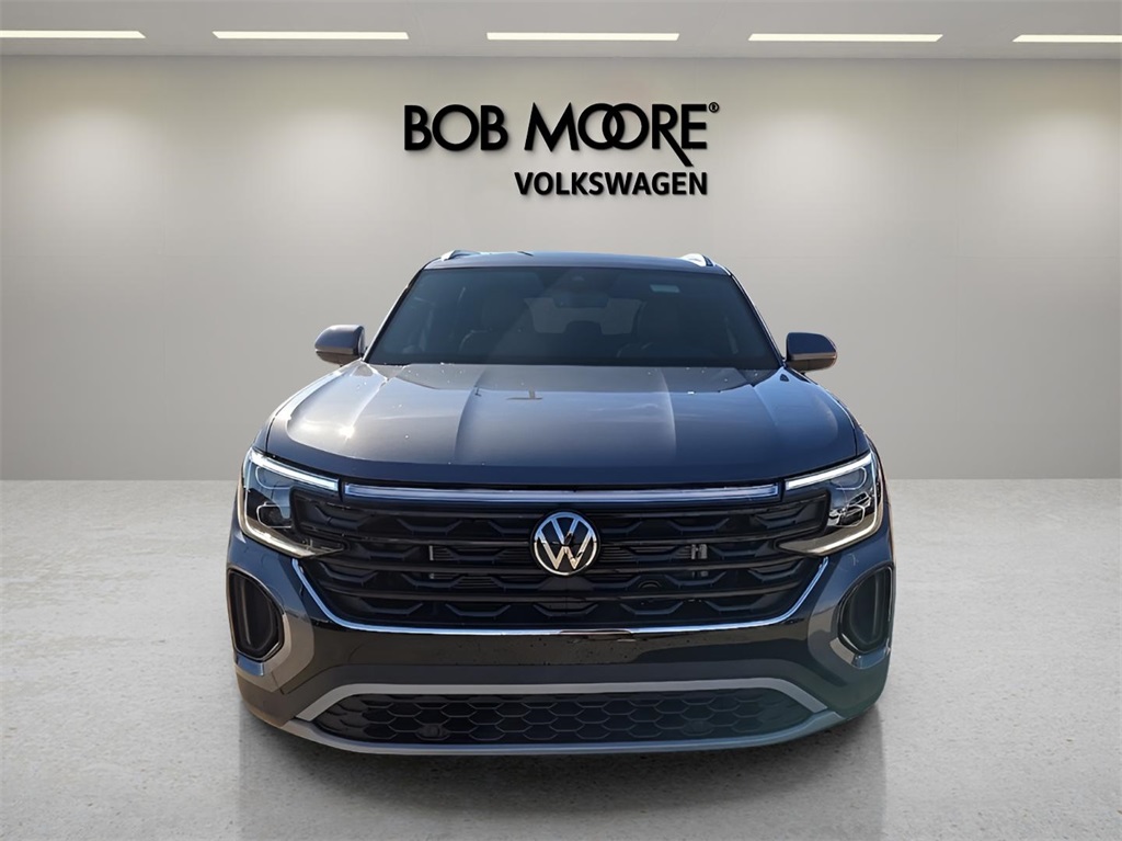New 2024 Volkswagen Atlas Cross Sport 2.0T SE w/Technology 4D Sport