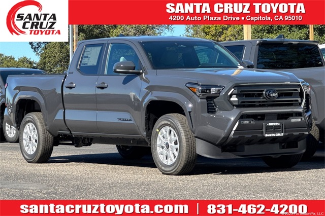 2025 Toyota Tacoma SR5's photo