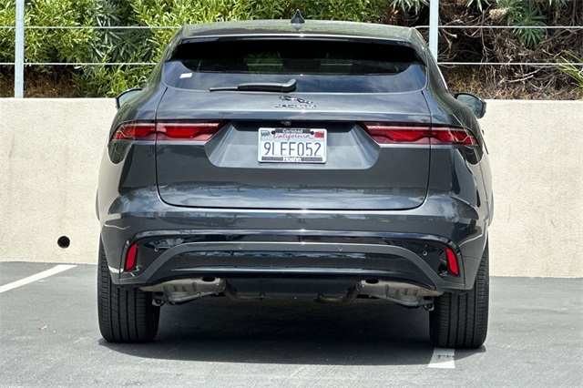 2024 Jaguar F-PACE P250 R-Dynamic S photo 3