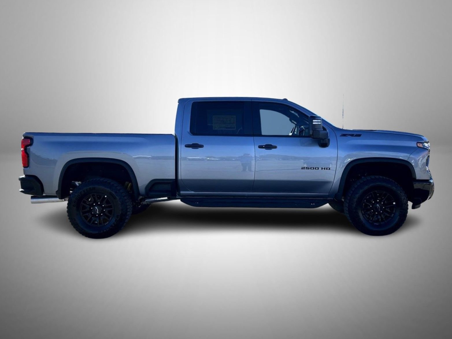 2026 Chevrolet Silverado 2500HD ZR2 photo 4