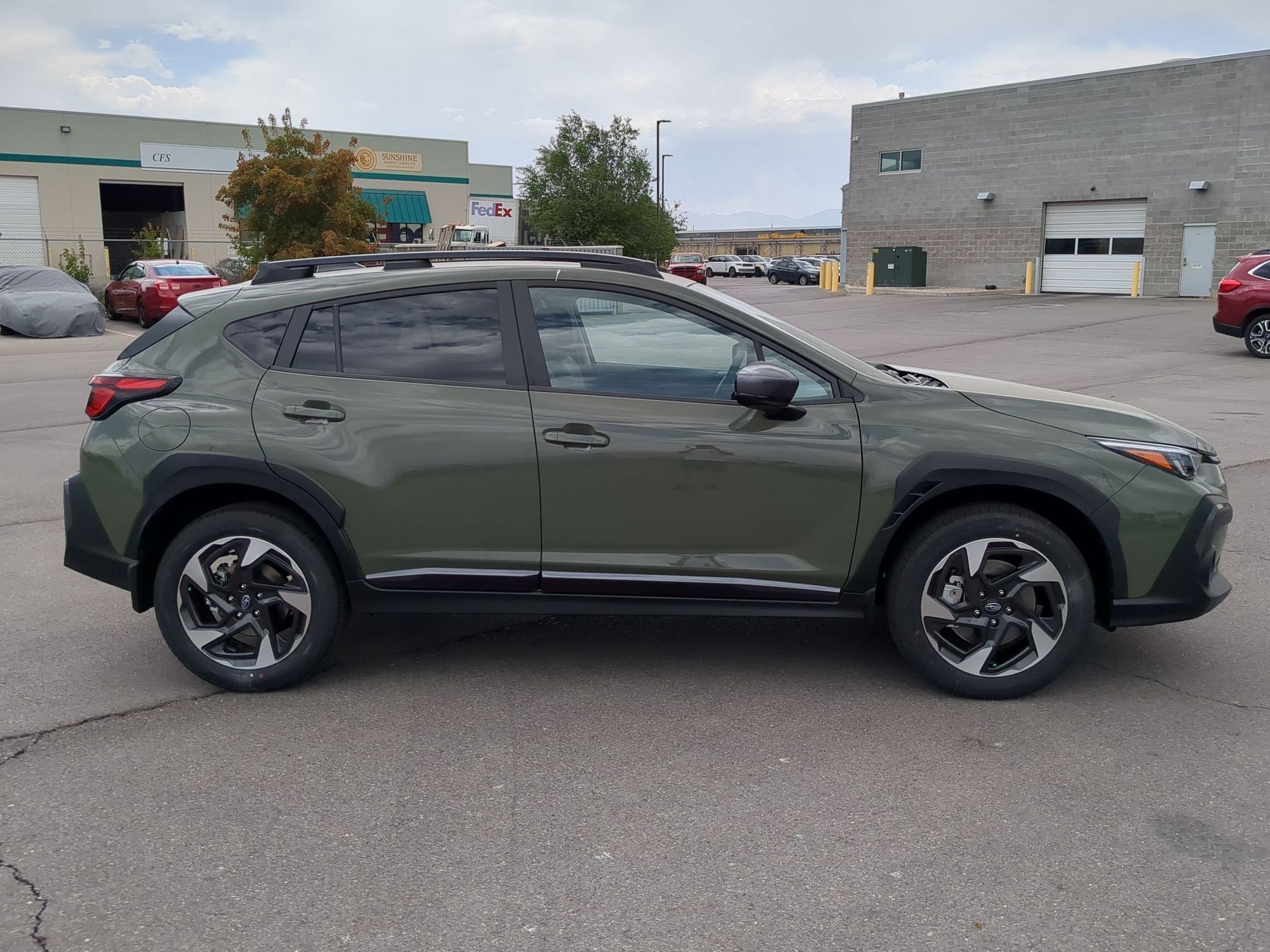 2025 Subaru Crosstrek Limited photo 2