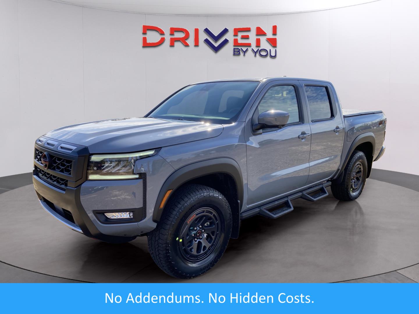 2026 Nissan Frontier PRO-4X's photo