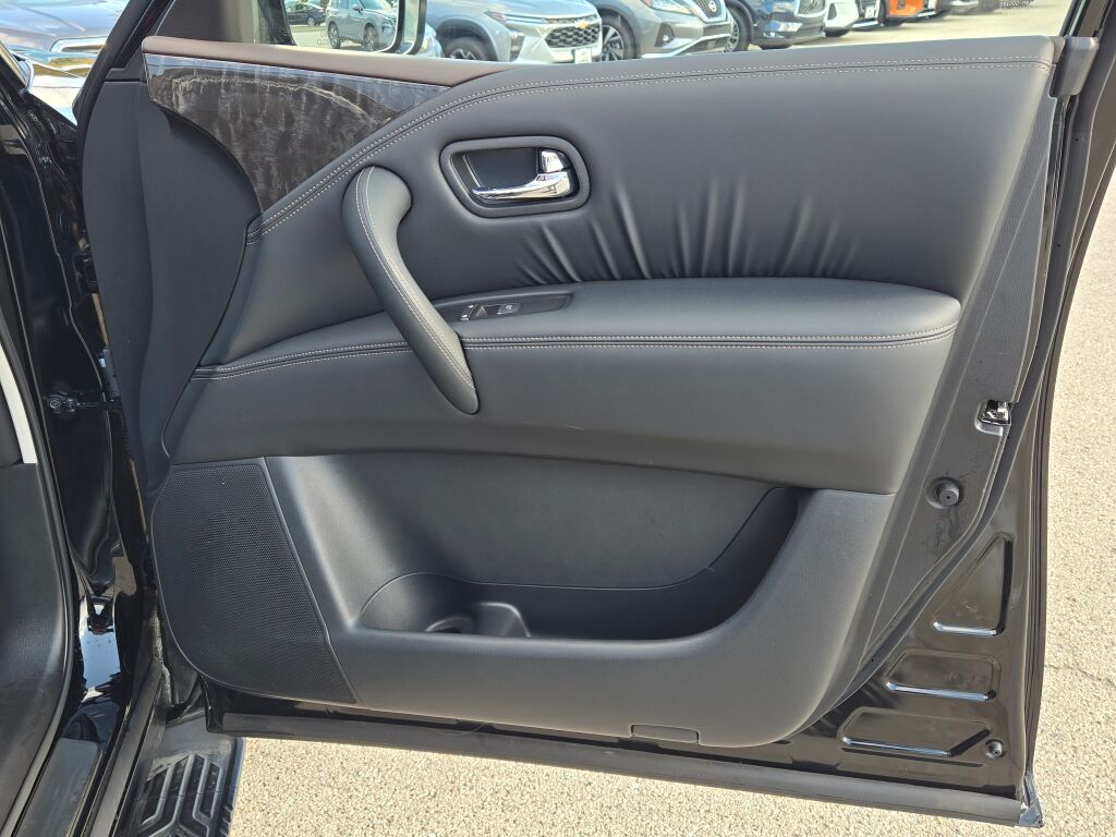 2024 Nissan Armada Platinum photo 4