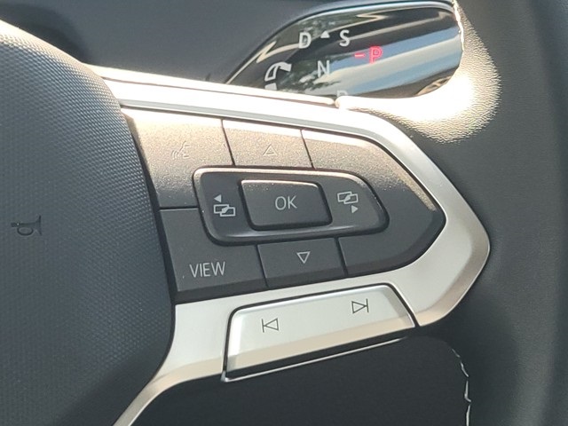 2025 Volkswagen Tiguan SE photo 21