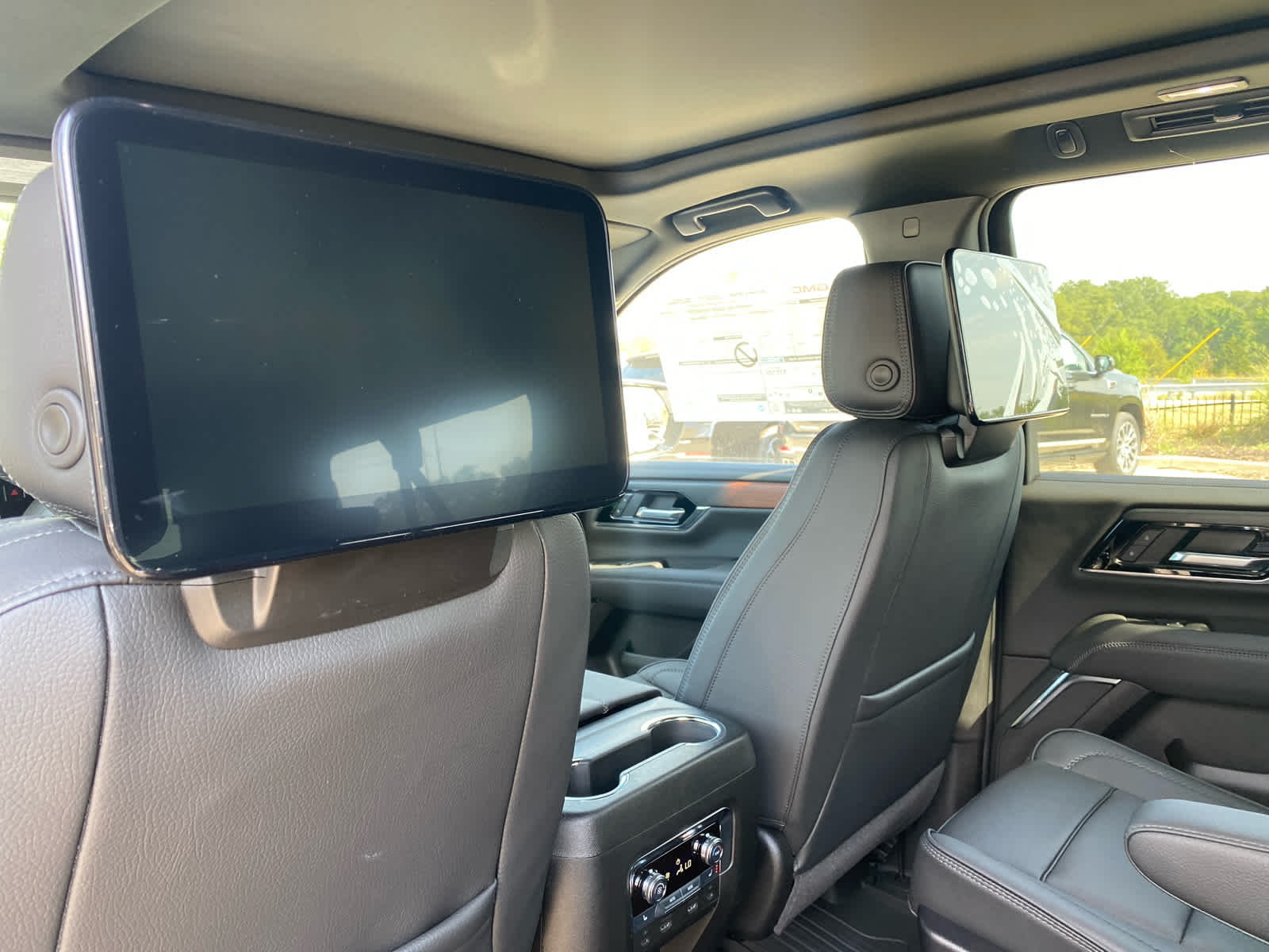 2025 Gmc Yukon XL Denali photo 25