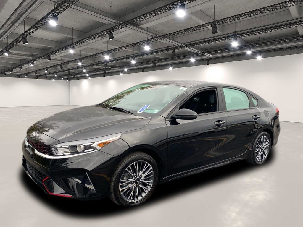 2023 Kia Forte GT-Line photo 2