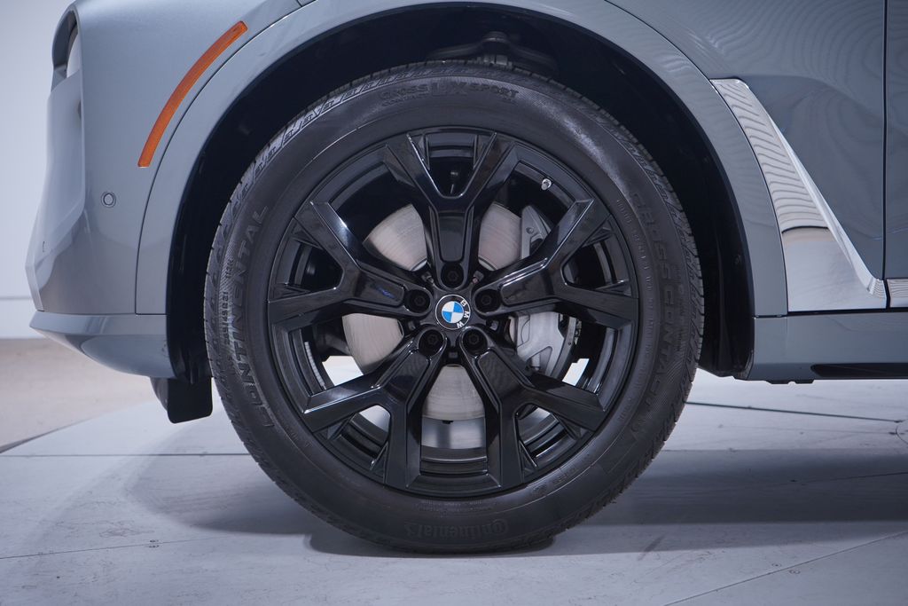 2025 Bmw X7 xDrive40i photo 2