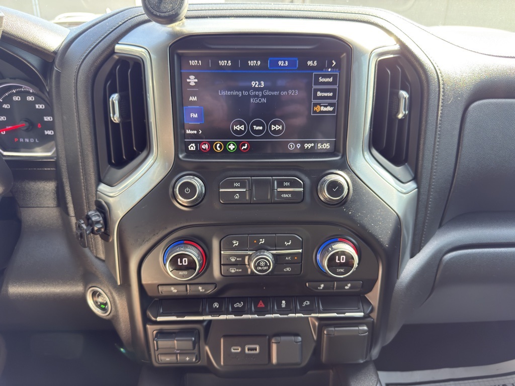 2021 Chevrolet Silverado 1500 RST photo 28