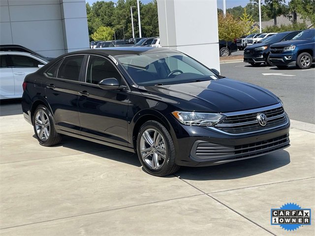 2024 Volkswagen Jetta SE photo 4