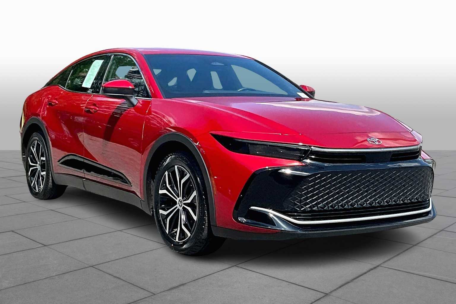 2024 Toyota Crown XLE photo 2