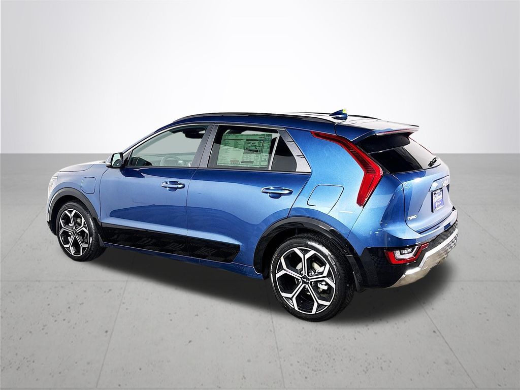 2025 Kia Niro Plug-In Hybrid SX Touring photo 8