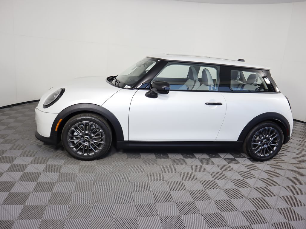 2025 Mini Cooper 2 Door Hardtop Signature photo 8