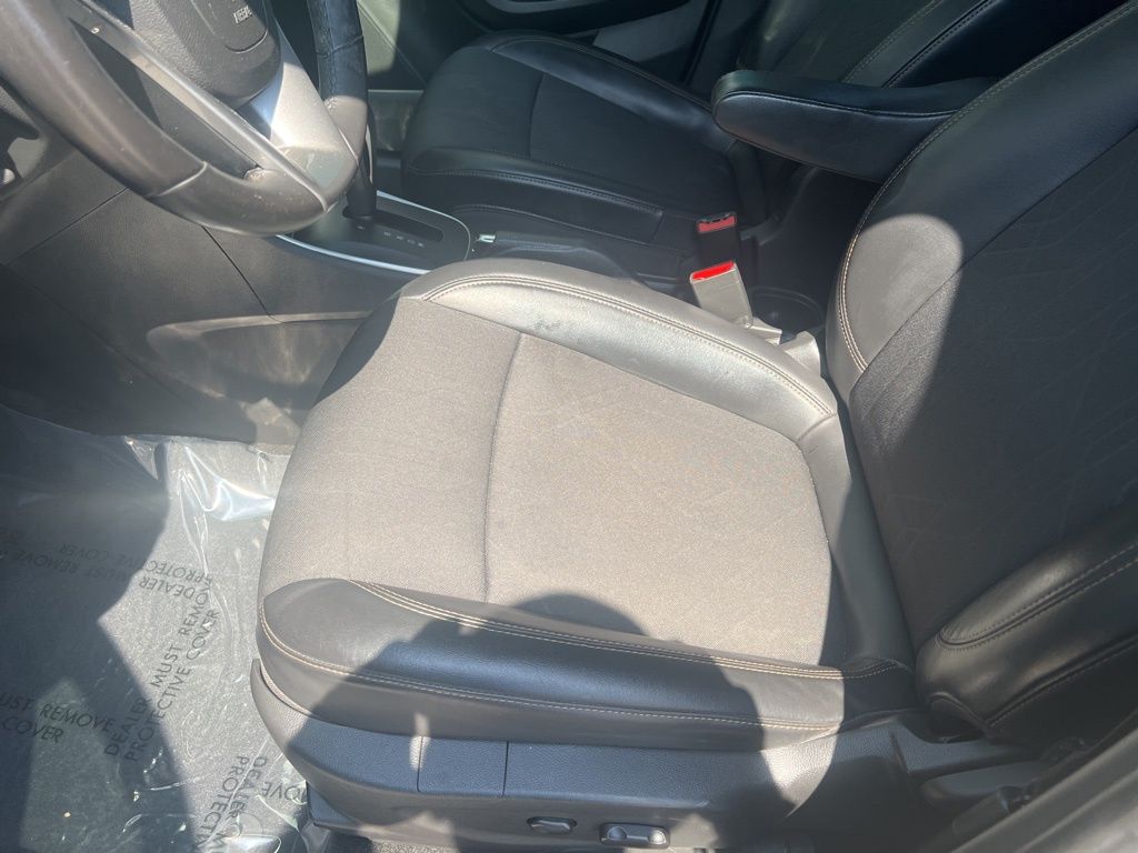 2019 Chevrolet Trax LT photo 16