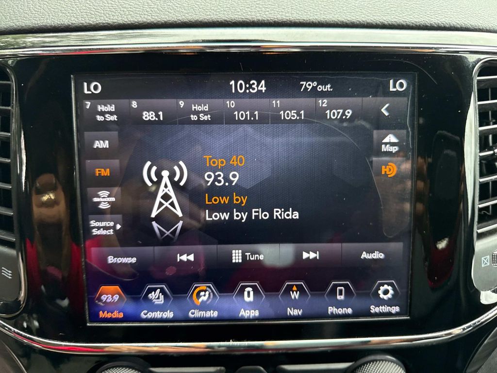 2019 Jeep Grand Cherokee Altitude photo 20