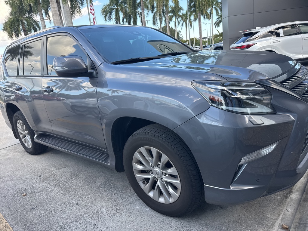2023 Lexus GX PREMIUM's photo