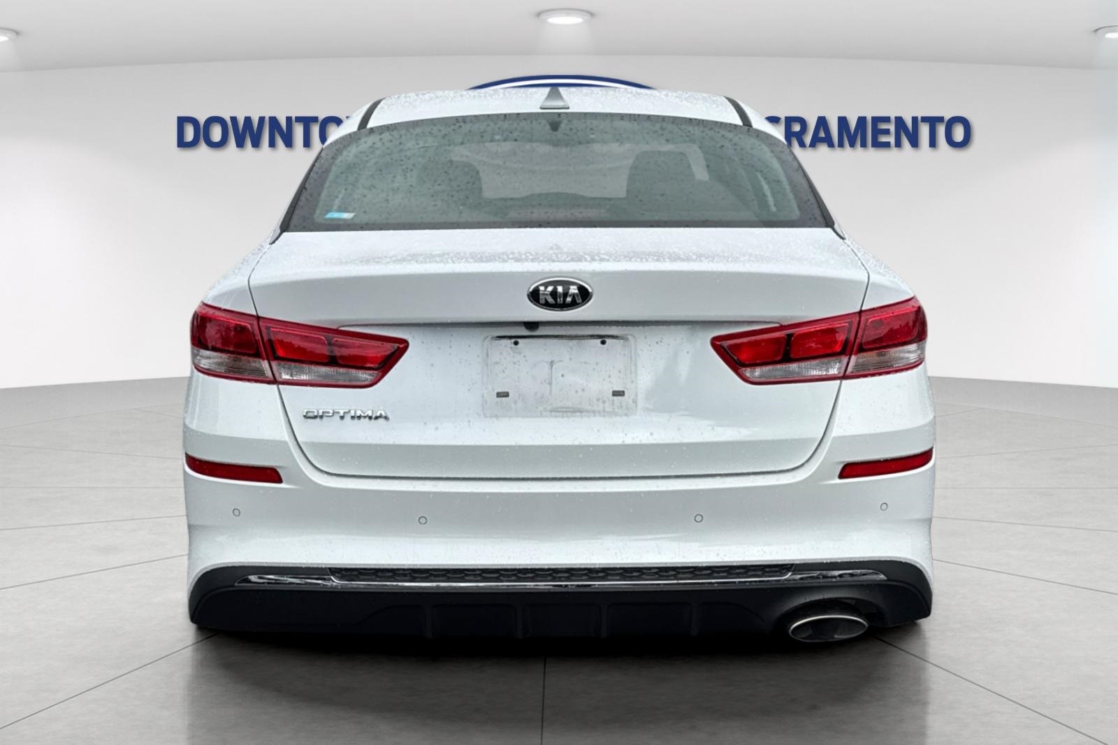 2019 Kia Optima LX photo 3