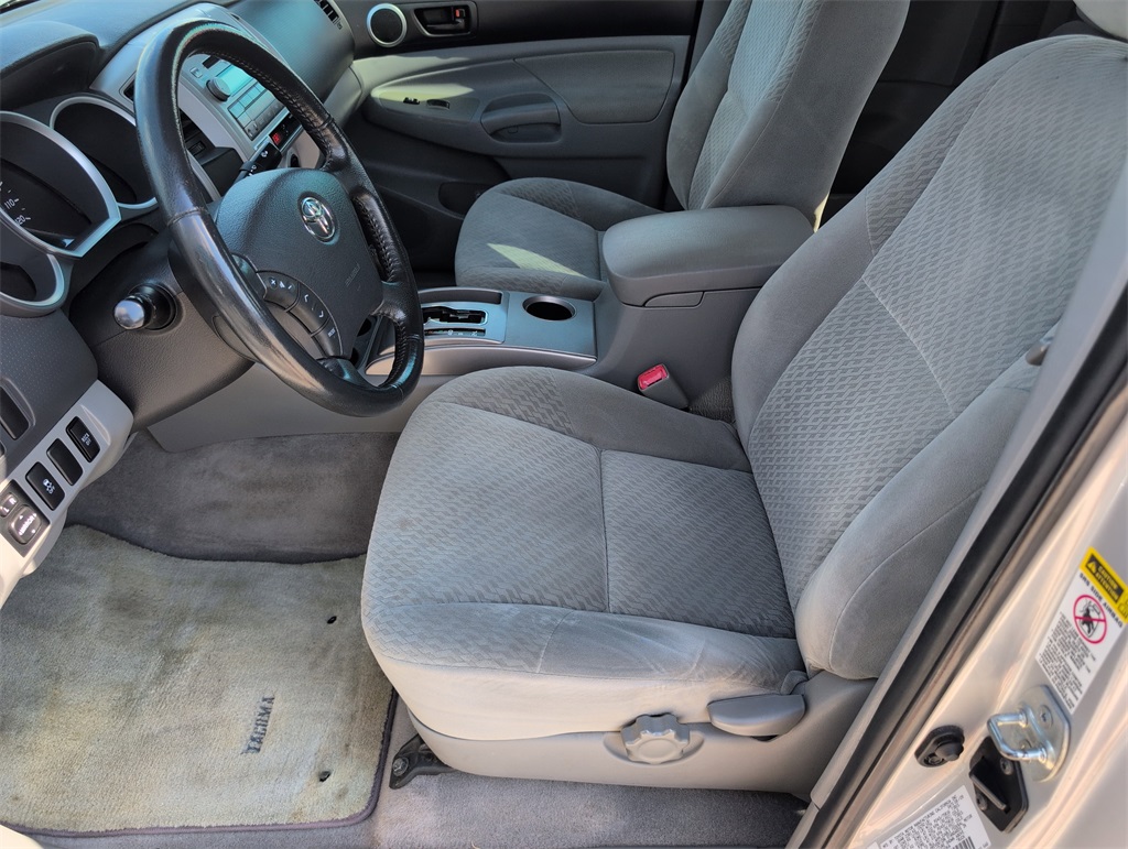 2010 Toyota Tacoma PreRunner photo 11