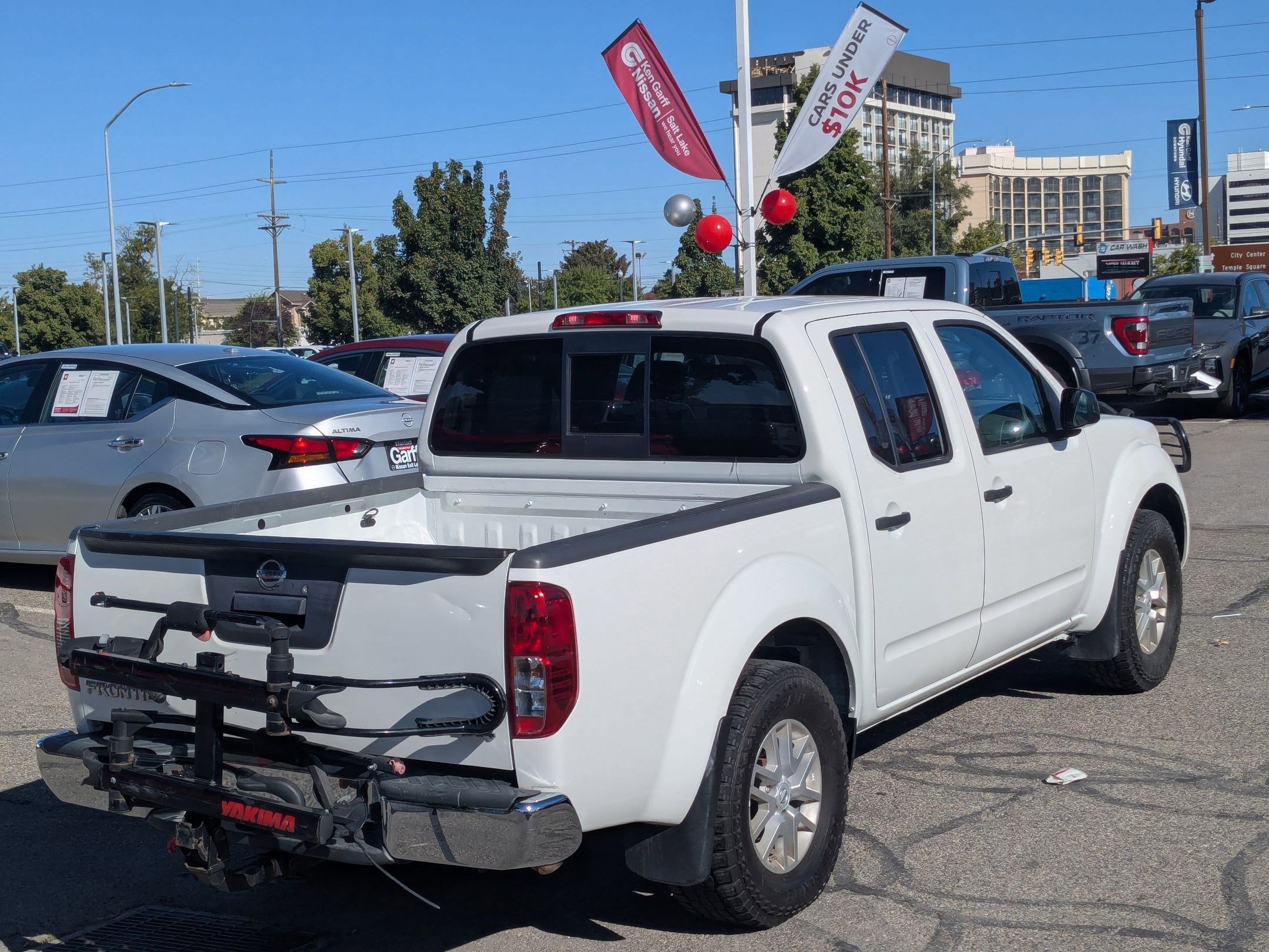 2019 Nissan Frontier SV photo 3