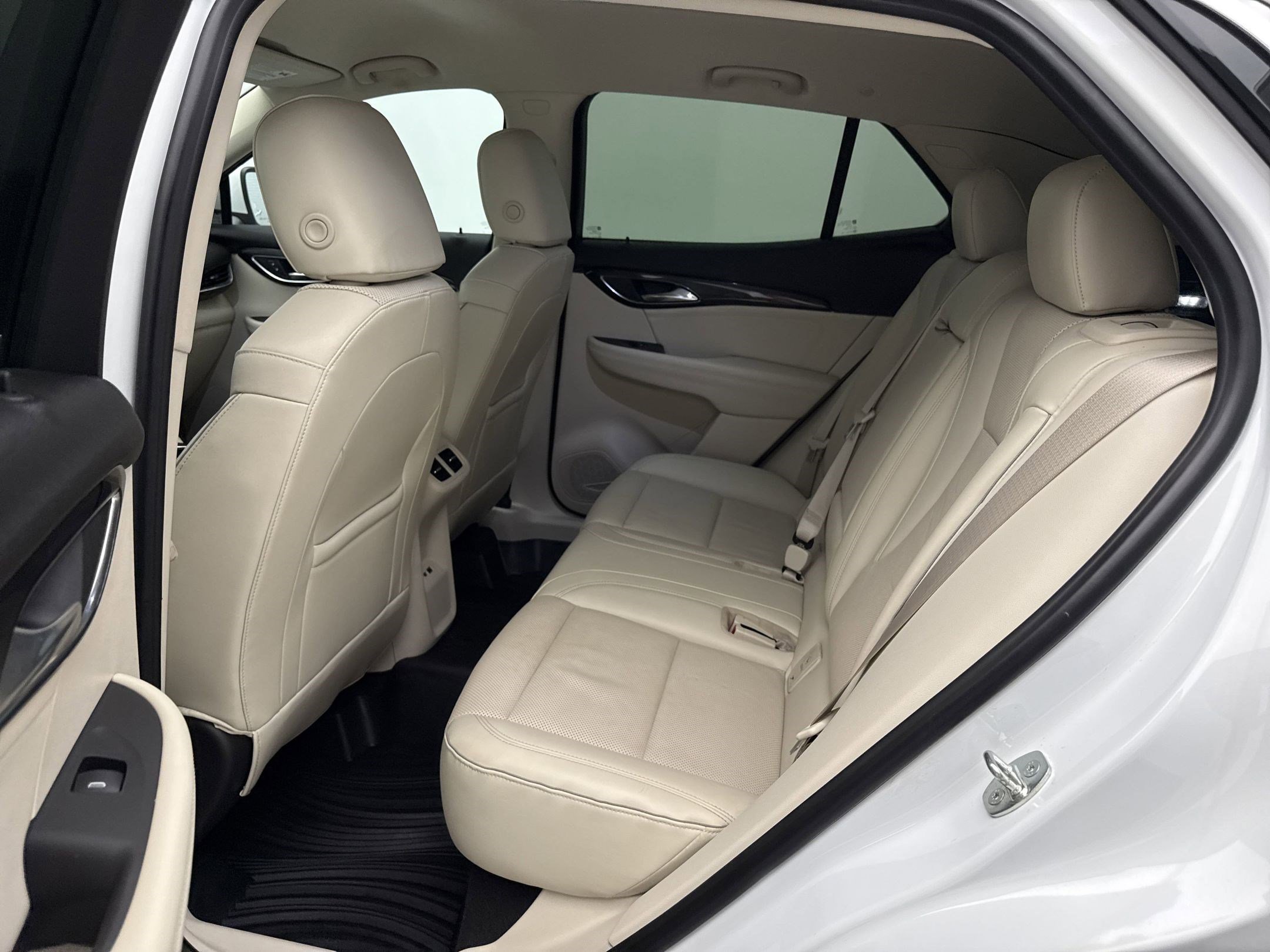 2022 Buick Envision Essence photo 14