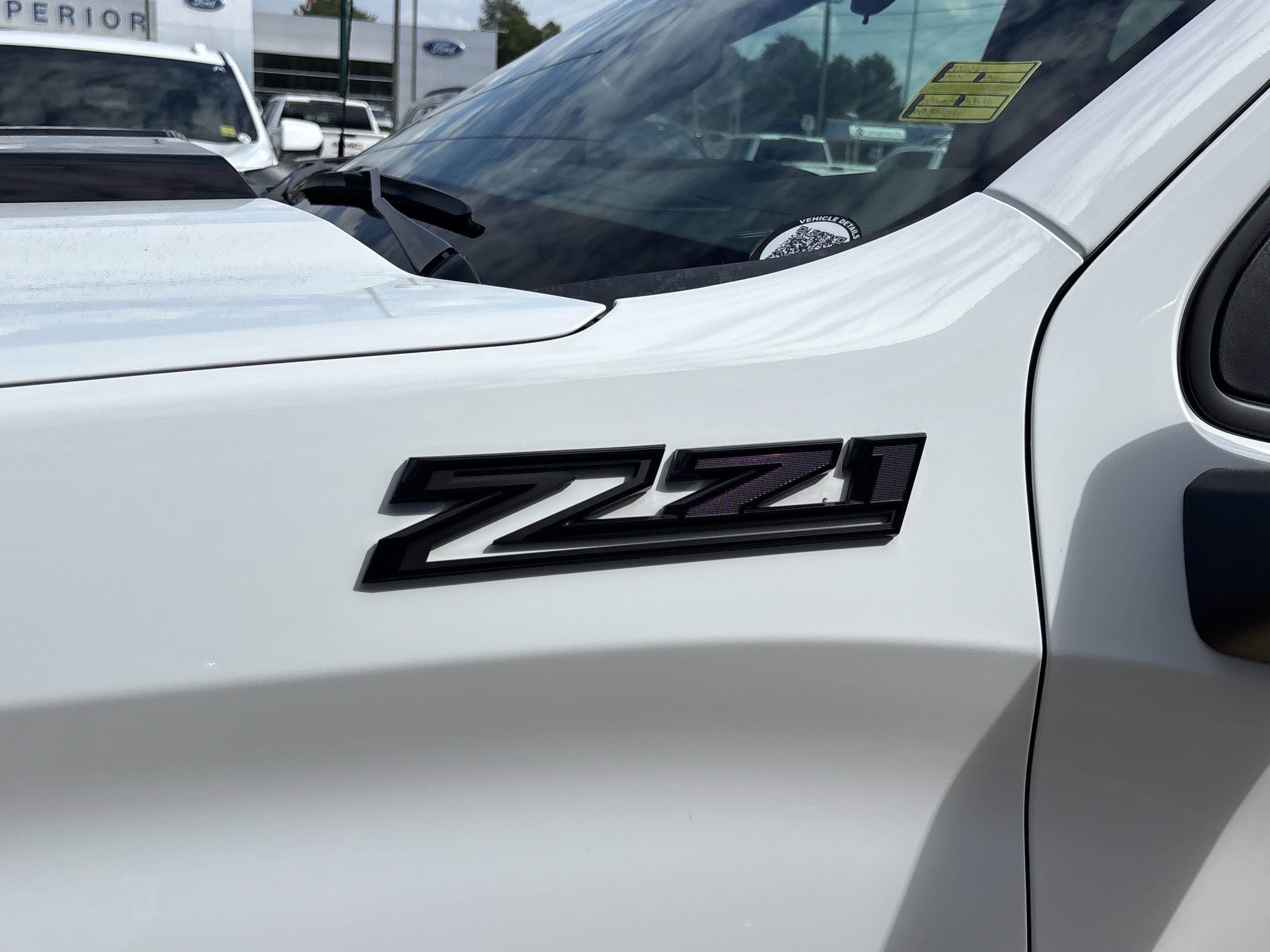 2025 Chevrolet Silverado 1500 Custom Trail Boss photo 3